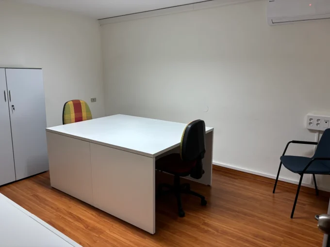 Coworking “Espacios de trabajo” Situado en Avenida Francisco la Roche 41