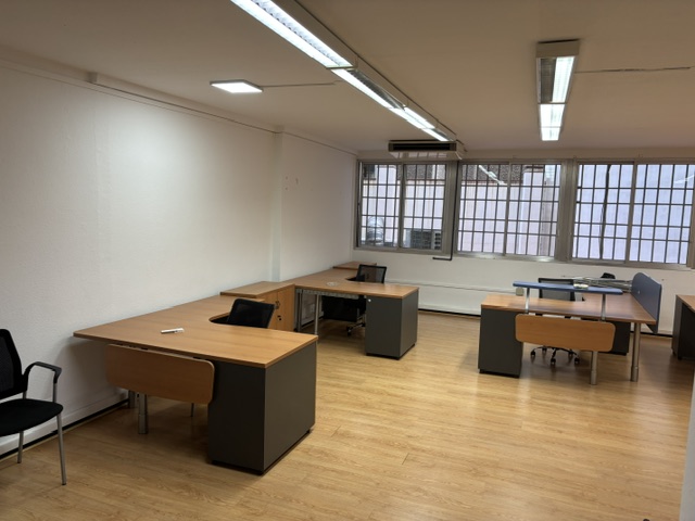 VISTA GENERAL OFICINA AMUEBLADA